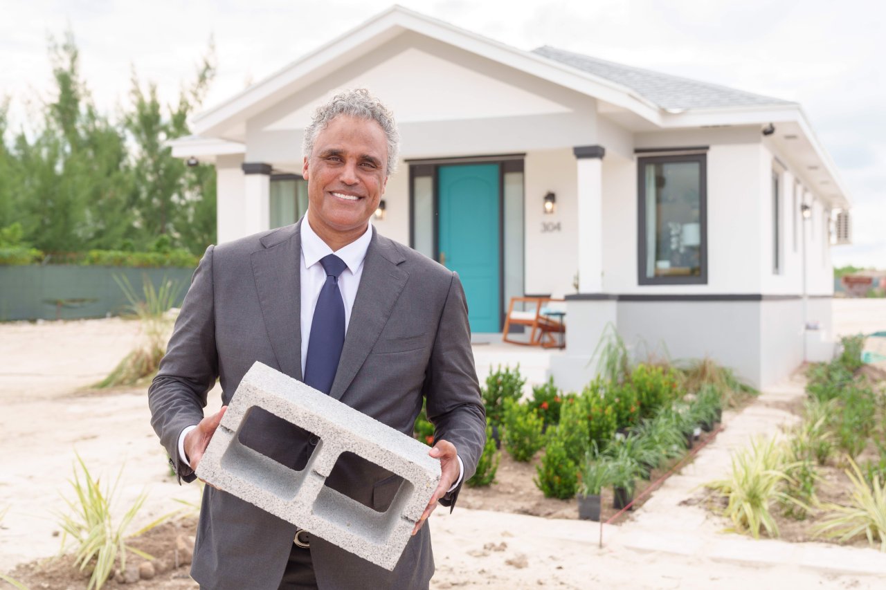 Rick Fox Holding Partanna Block.